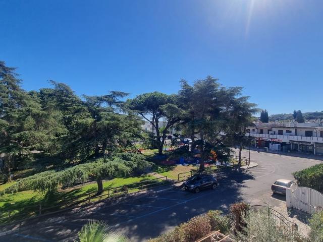 Villetta bifamiliare in vendita di 197 m² in Piazza John Fitzgerald Kennedy