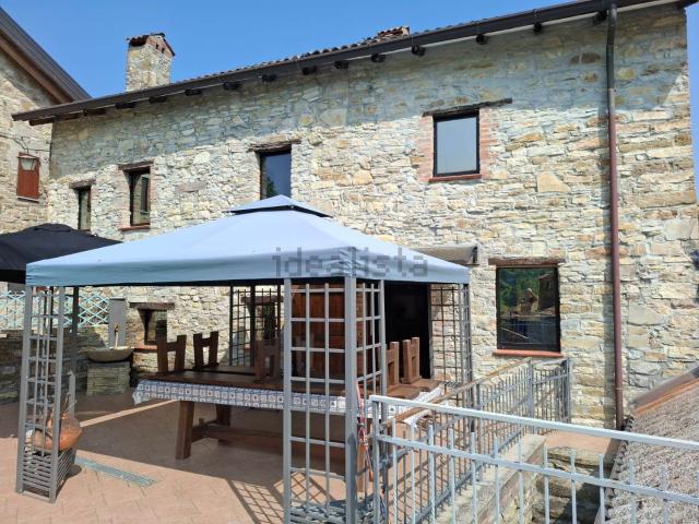 Villetta bifamiliare in vendita di 194 m²