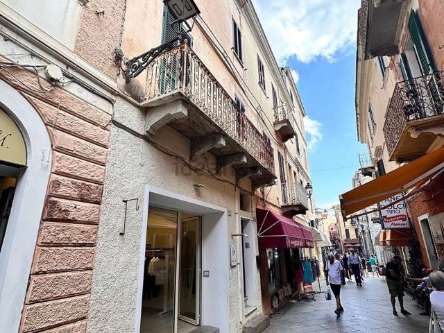 Villetta bifamiliare in vendita di 195 m² in Via XX Settembre, 10