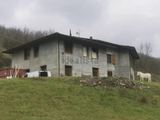 Villetta bifamiliare in vendita di 195 m² in Via Zena, 33