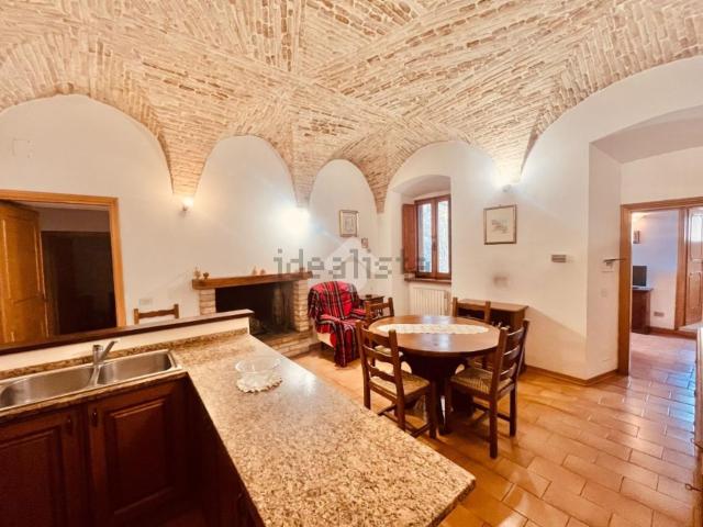 Villetta bifamiliare in vendita di 195 m² in Via Francalancia, 4