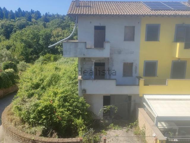 Villetta bifamiliare in vendita di 195 m² in Via San Vincenzo, 2