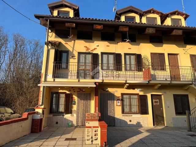 Villetta bifamiliare in vendita di 196 m² in Via Costa, 77