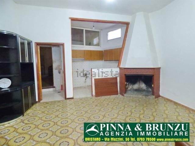 Villetta bifamiliare in vendita di 196 m² in Via Roma, 6