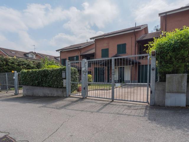 Villetta bifamiliare in vendita di 198 m² in Località Vallarone, 103