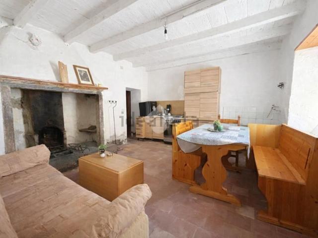 Villetta bifamiliare in vendita di 198 m² in Via Roncola Bassa, 33