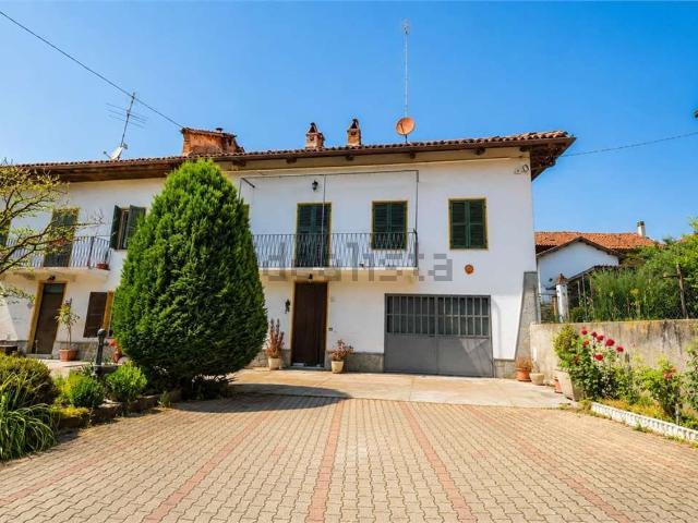 Villetta bifamiliare in vendita di 199 m² in Frazione Valleandona, 10