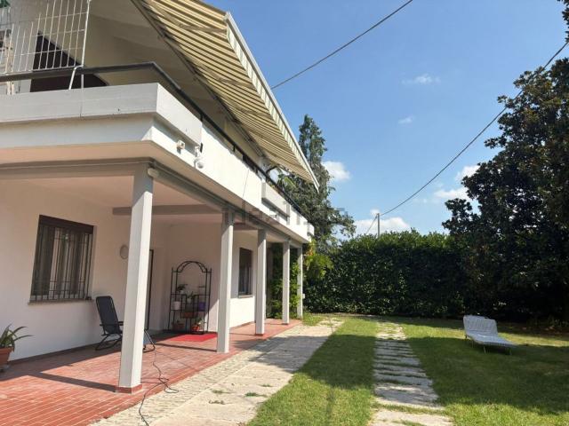 Villetta bifamiliare in vendita di 103 m² in Strada Regionale 11 Padana Superiore