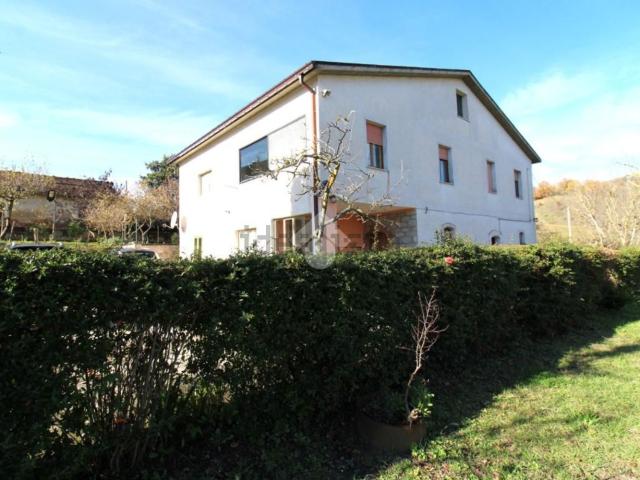 Villetta bifamiliare in vendita di 100 m² in Contrada Macchia, 29