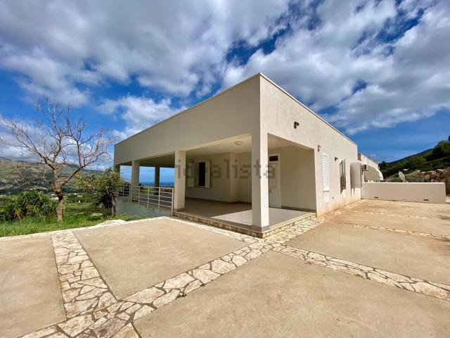 Villetta bifamiliare in vendita di 100 m² in Contrada Costamante