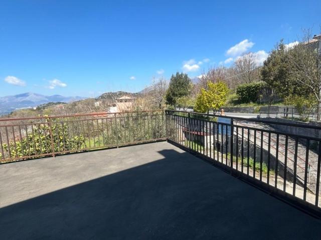 Villetta bifamiliare in vendita di 100 m² in Contrada San Crispino