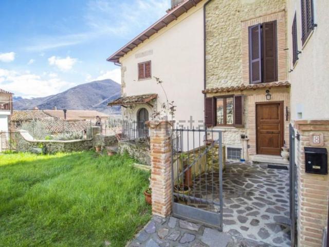 Villetta bifamiliare in vendita di 100 m² in Corso Umberto I, 17
