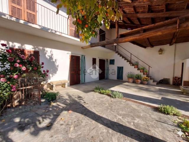 Villetta bifamiliare in vendita di 100 m² in Strada Costa, 67