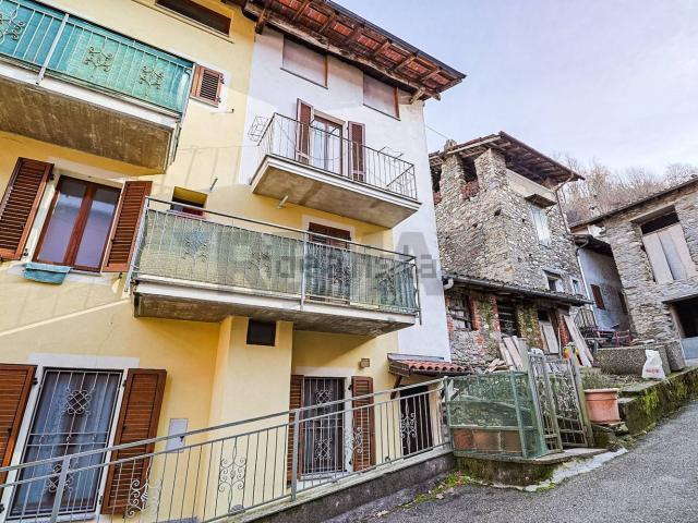 Villetta bifamiliare in vendita di 100 m² in Via Vanante, 4