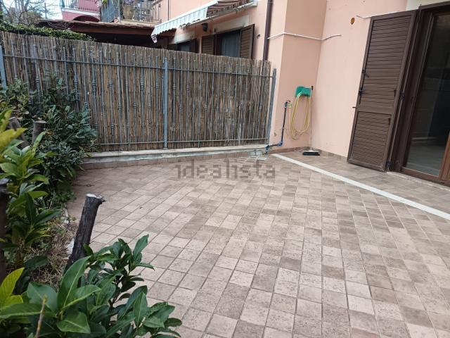 Villetta bifamiliare in vendita di 100 m² in Via Valle Spaziani