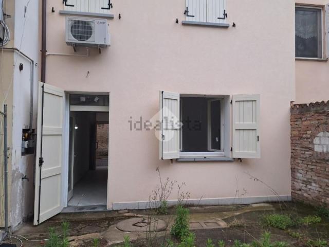 Villetta bifamiliare in vendita di 100 m² in Via Vittorio Veneto, 23