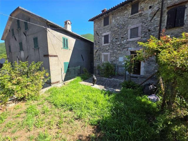 Villetta bifamiliare in vendita di 100 m² in Via Vittorio Veneto