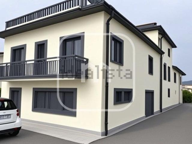 Villetta bifamiliare in vendita di 100 m² in Via Altolia