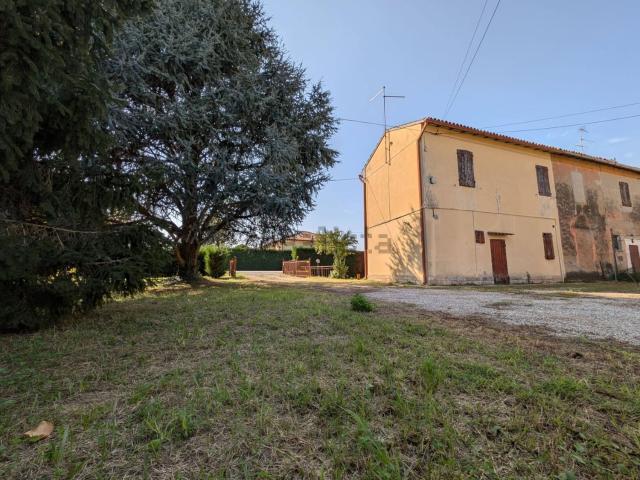 Villetta bifamiliare in vendita di 100 m² in Via Bassa, 239