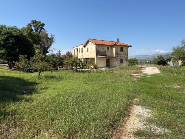 Villetta bifamiliare in vendita di 100 m² in Via Capo Dei Bufali, 12