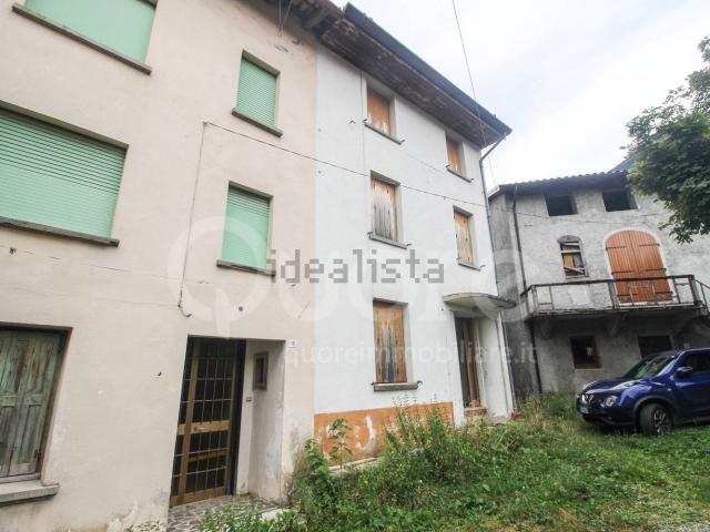 Villetta bifamiliare in vendita di 100 m² in Via Cristoforo Colombo, 8