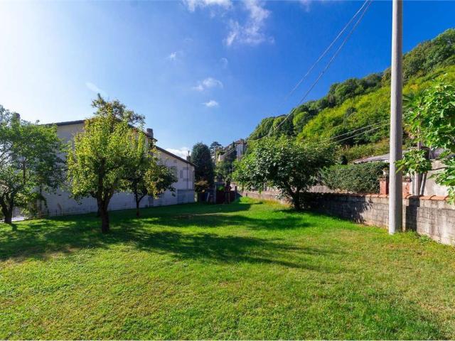 Villetta bifamiliare in vendita di 100 m² in Via del Campetto, 13