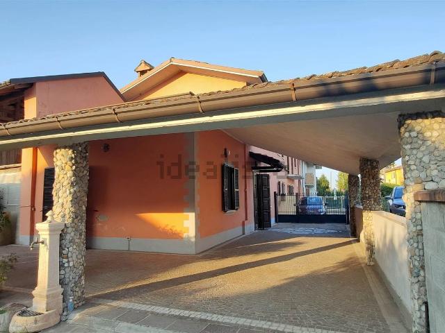 Villetta bifamiliare in vendita di 100 m² in Via della Vittoria, 11