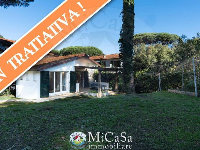 Villetta bifamiliare in vendita di 100 m² in Via delle Abetelle, 55