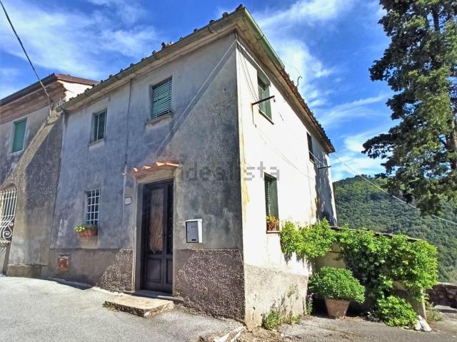 Villetta bifamiliare in vendita di 100 m² in Via di Campitello