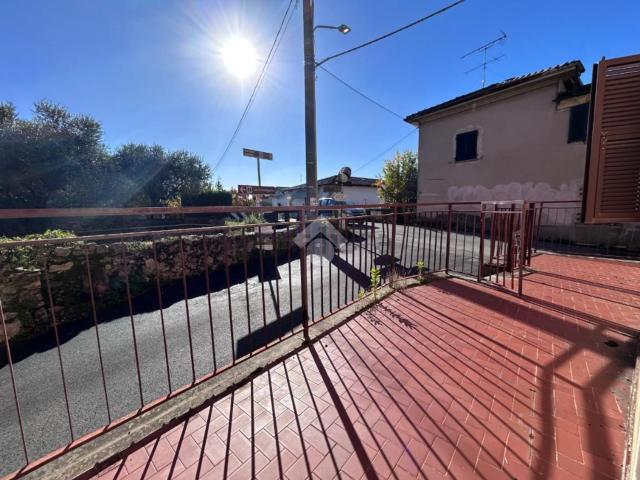 Villetta bifamiliare in vendita di 100 m² in Via Falcinello, 86