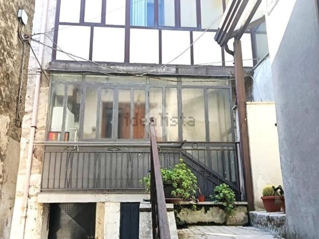 Villetta bifamiliare in vendita di 100 m² in Via Fontanelle