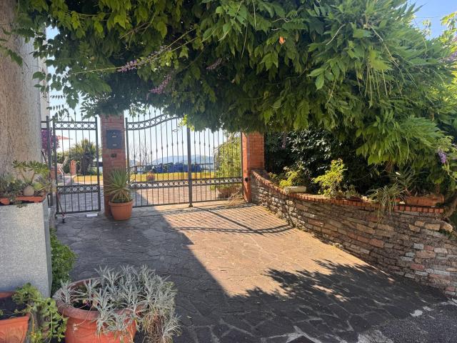 Villetta bifamiliare in vendita di 100 m² in Via Fossotano