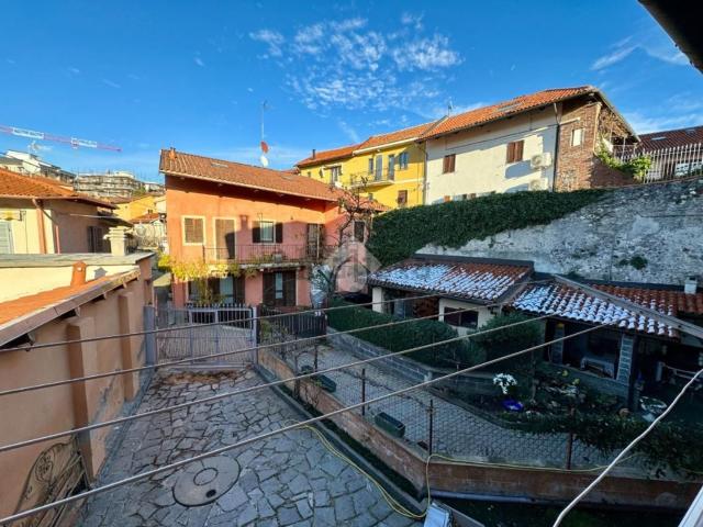 Villetta bifamiliare in vendita di 100 m² in Via Garavella, 31