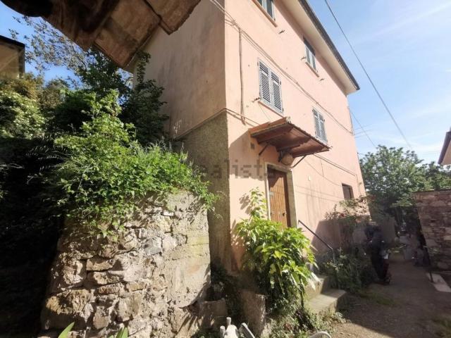 Villetta bifamiliare in vendita di 100 m² in Via Geirato, 113