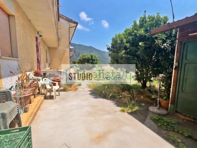 Villetta bifamiliare in vendita di 100 m² in Via Giorgetto