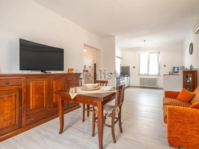 Villetta bifamiliare in vendita di 100 m² in Via IV Novembre