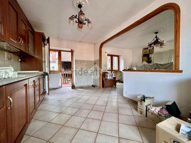 Villetta bifamiliare in vendita di 100 m² in Via Longobardi, 2