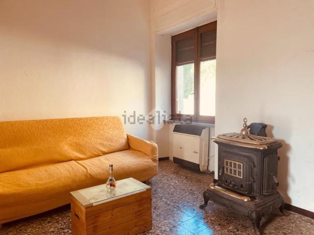 Villetta bifamiliare in vendita di 100 m² in Via Maglione, 16