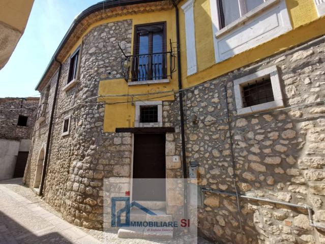 Villetta bifamiliare in vendita di 100 m² in Via Mattaleoni