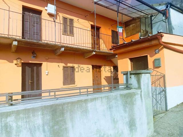 Villetta bifamiliare in vendita di 100 m² in Via Nazionale