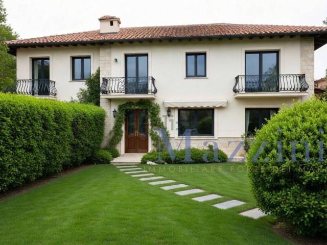 Villetta bifamiliare in vendita di 100 m² in Via Raffaele De Grada