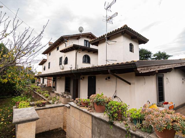 Villetta bifamiliare in vendita di 100 m² in Via Roma, 53