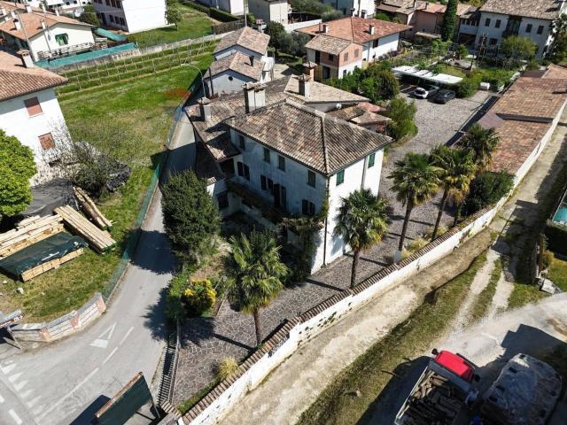 Villetta bifamiliare in vendita di 100 m² in Via San Andrea, 2