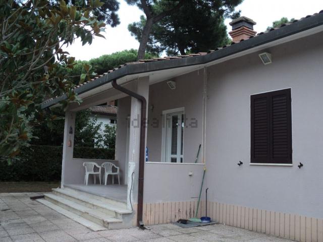 Villetta bifamiliare in vendita di 100 m² in Viale San Salvador, 13
