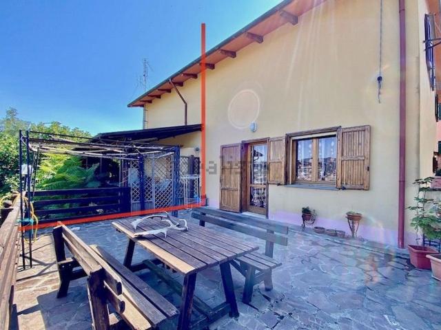 Villetta bifamiliare in vendita di 100 m²