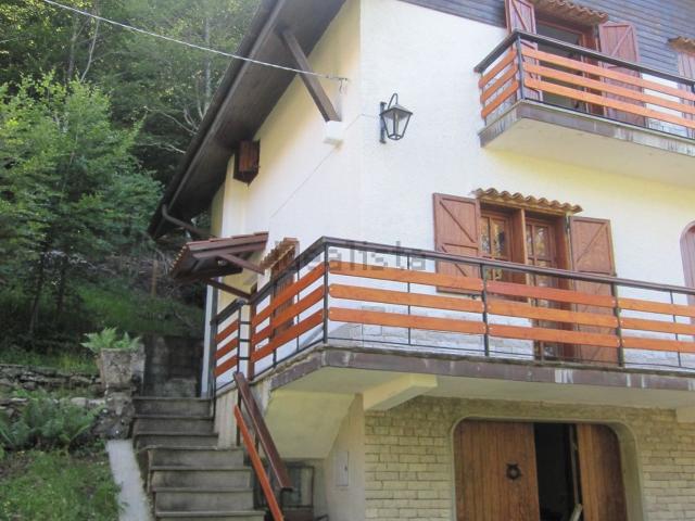 Villetta bifamiliare in vendita di 100 m²