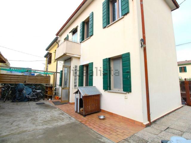 Villetta bifamiliare in vendita di 101 m² in Vicolo Arrigo Boito