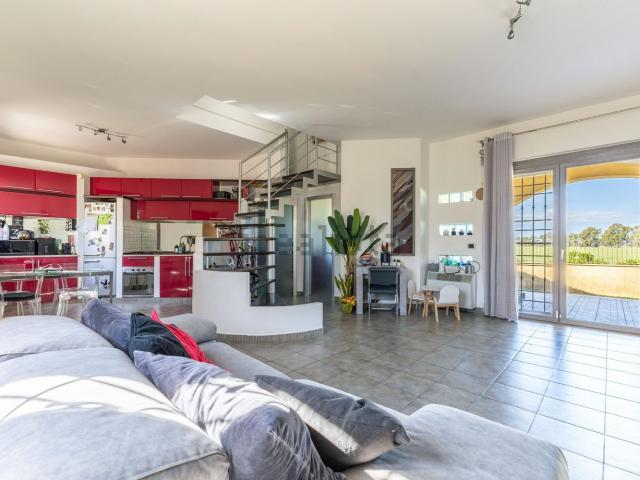 Villetta bifamiliare in vendita di 101 m² in Via del Collettore Primario, 205