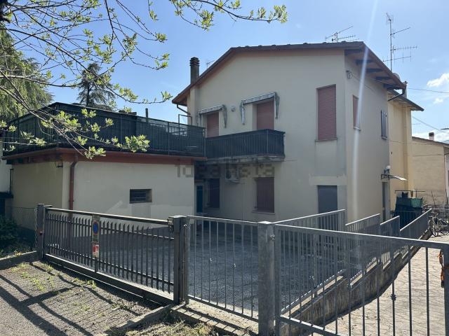 Villetta bifamiliare in vendita di 101 m² in Via Rio Mescola, 10