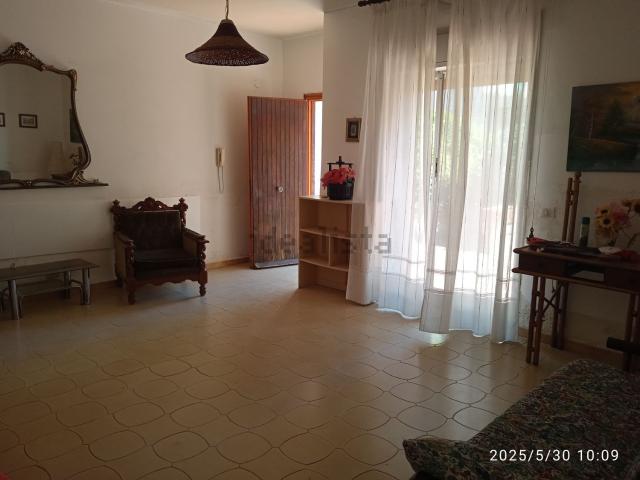 Villetta bifamiliare in vendita di 102 m² in Via A. Caratozzolo